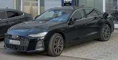 Audi A6 Sedan, önden üç çeyrek görünüm (siyah)