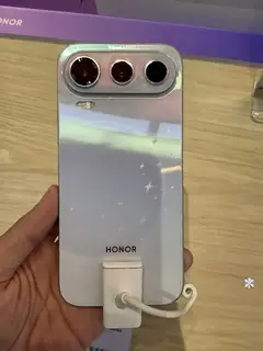 HONOR 600 Pro, arkadan (beyaz)