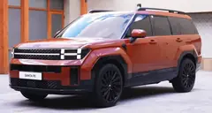 Hyundai Santa Fe, önden üç çeyrek görünüm (turuncu)