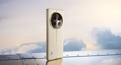 realme 12 Pro+ 5G, arkadan, sahne (Bej)