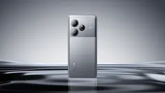 realme GT 6, arkadan, sahne (Gümüş)