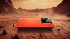 realme GT 7 Pro, arkadan, yatay, sahne (Turuncu)